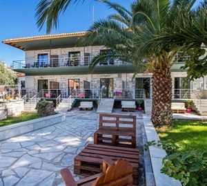 Марти Ресорт - Скала Сотира