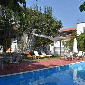 Вила Хелиос Гарден (со базен) - Лименас