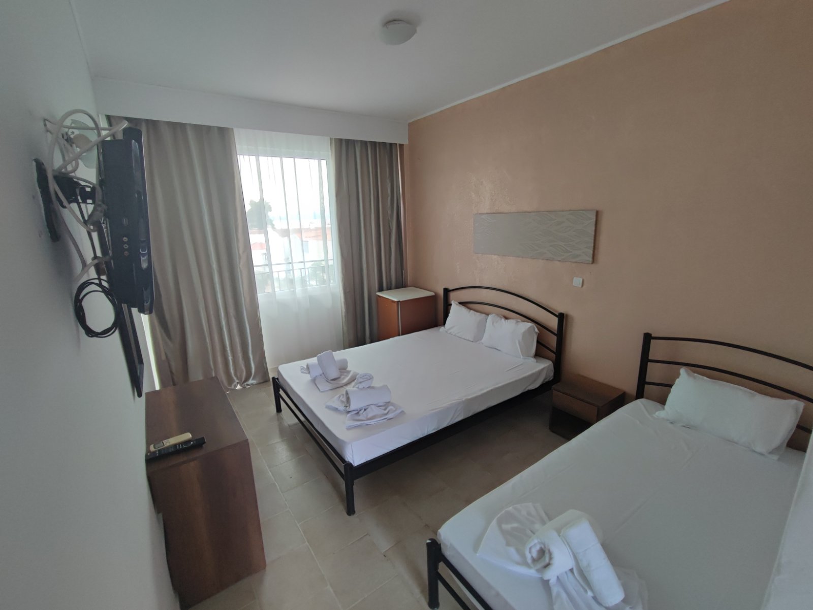 Hotel Golden Beach - Метамофози - Image 5
